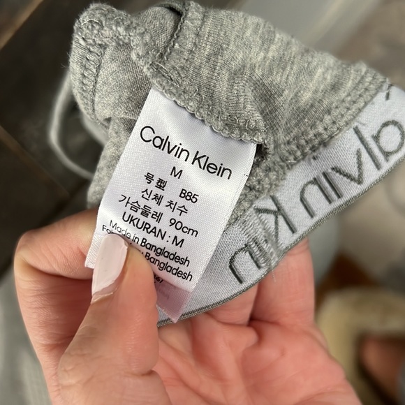 Womens Calvin Klein Bra - Picture 3 of 5